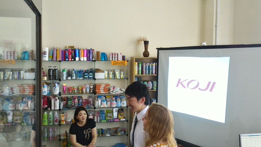 KOJI - Shun Nakamura - руководитель международного отдела продаж